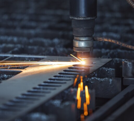 Garanta corte e dobra de inox com acabamento perfeito com a Prokorte