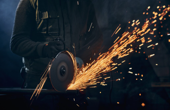 Quando contratar caldeiraria média para projetos industriais
